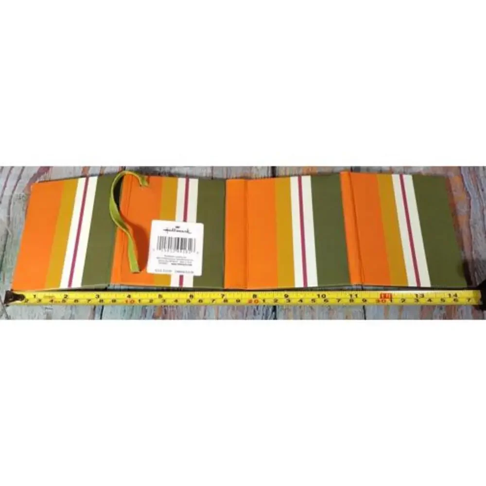 Hallmark Foldable Four-Panel Picture Frame with Autumn Theme‎